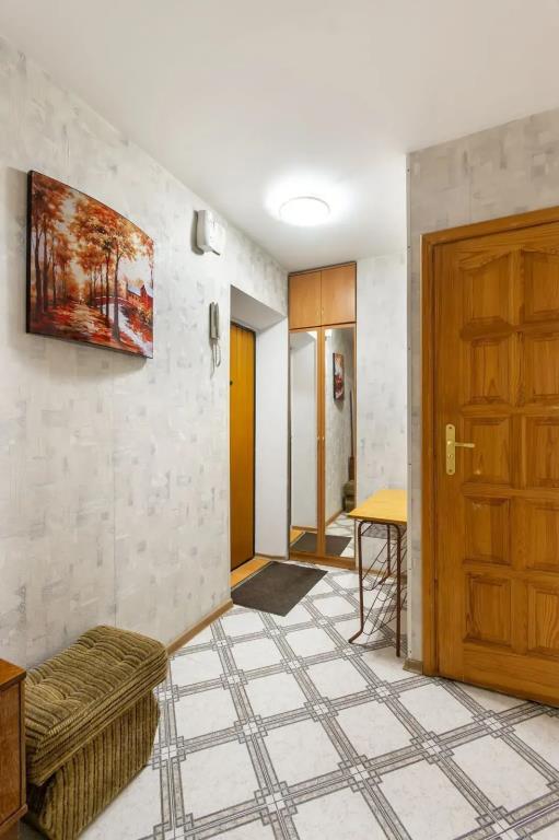 Na Naberezhnoy Admirala Tributsa 65 Flat 0*