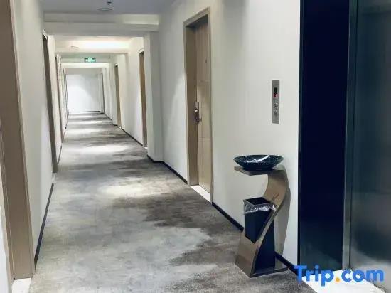 Xi·Hotel (Chengdu Chunxi Road Taikoo Li) 2*