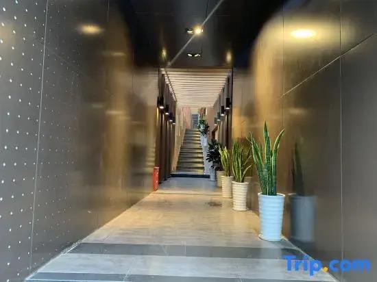 Xi·Hotel (Chengdu Chunxi Road Taikoo Li) 2*