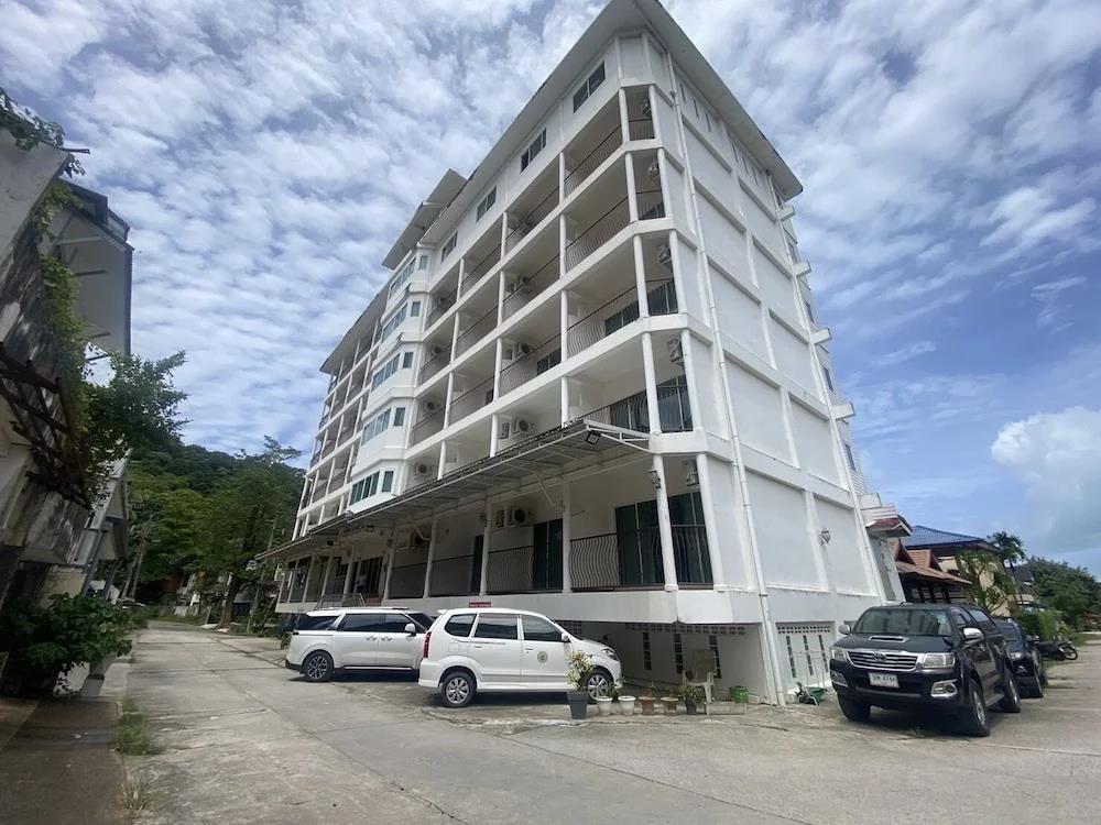 Kata Place Hotel 3*
