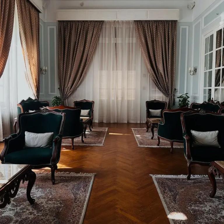 Maison Maxim De Lesseps 3*