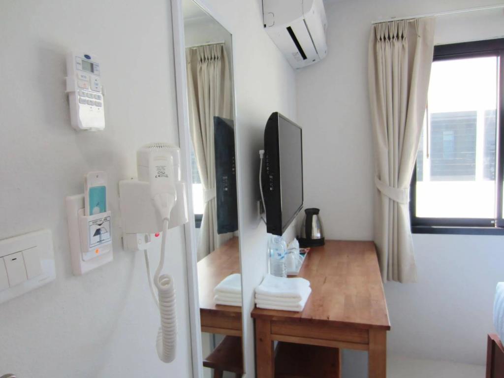 Tiya House Rooms & Cafe 3*
