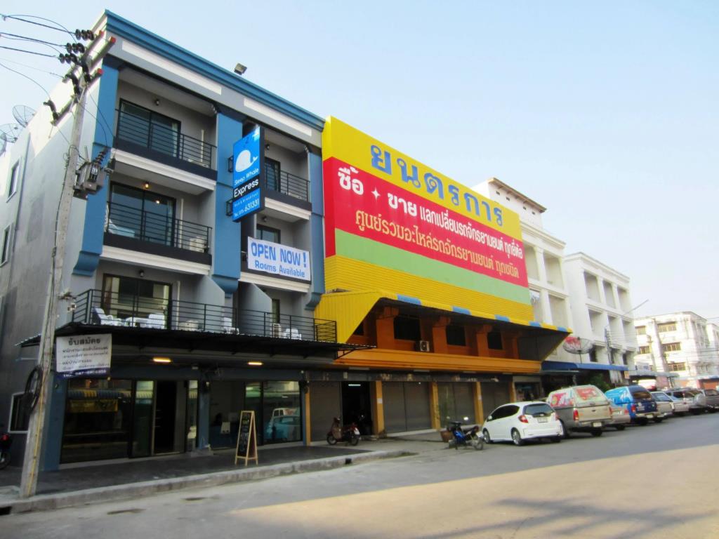 Tiya House Rooms & Cafe 3*