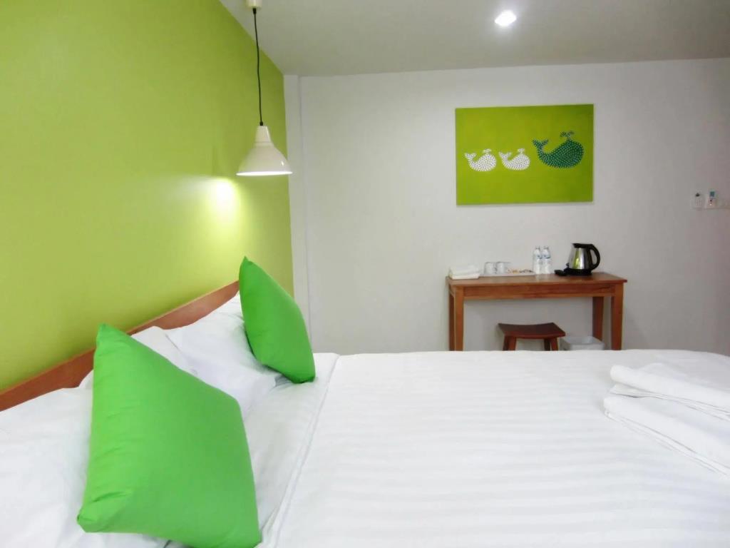 Tiya House Rooms & Cafe 3*