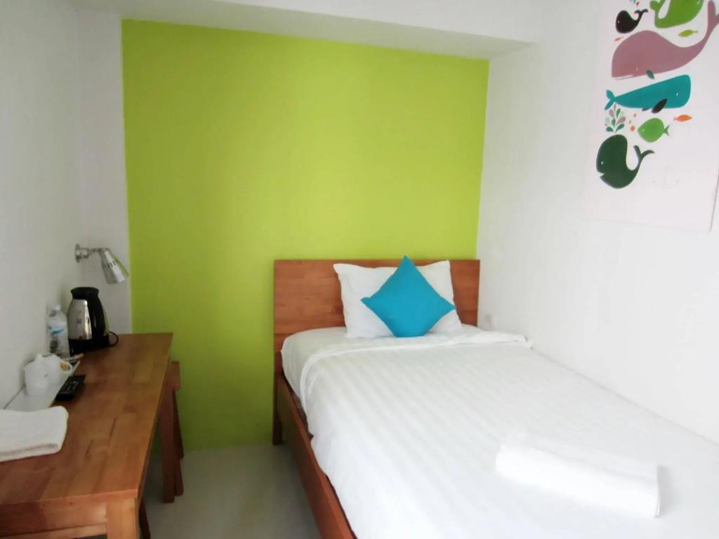 Tiya House Rooms & Cafe 3*