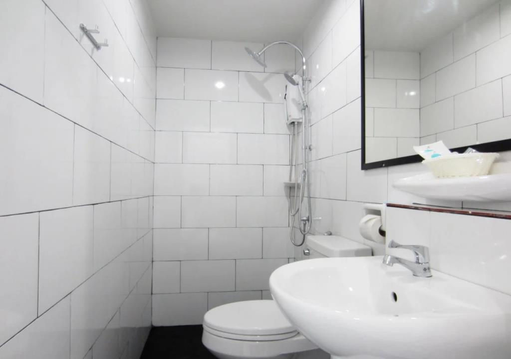 Tiya House Rooms & Cafe 3*