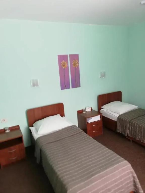Kniikot Hotel 0*