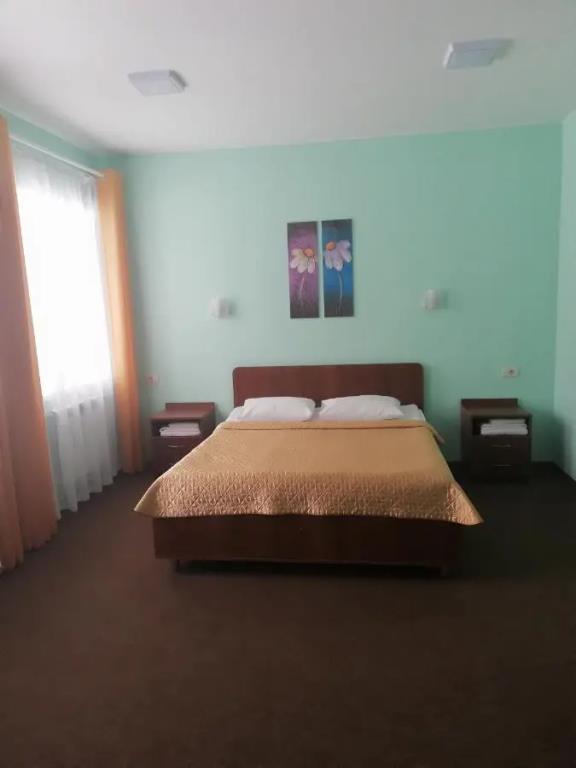 Kniikot Hotel 0*