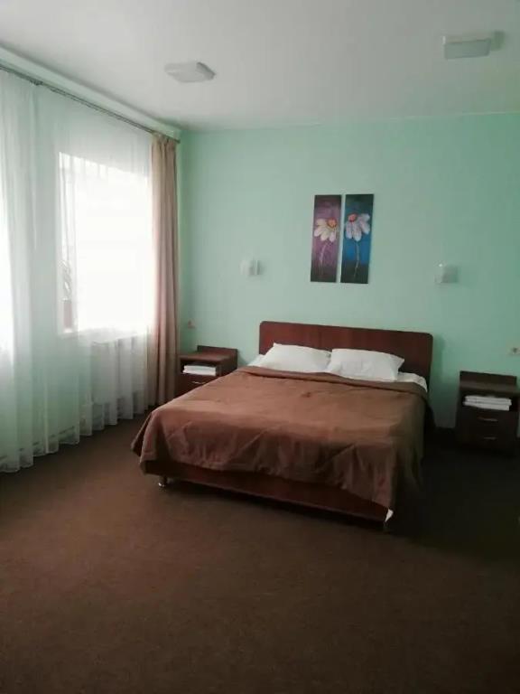 Kniikot Hotel 0*