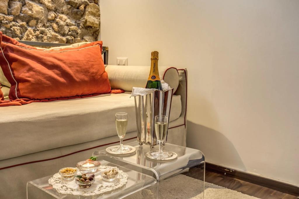 Pantheonview - Luxury Suites 0*
