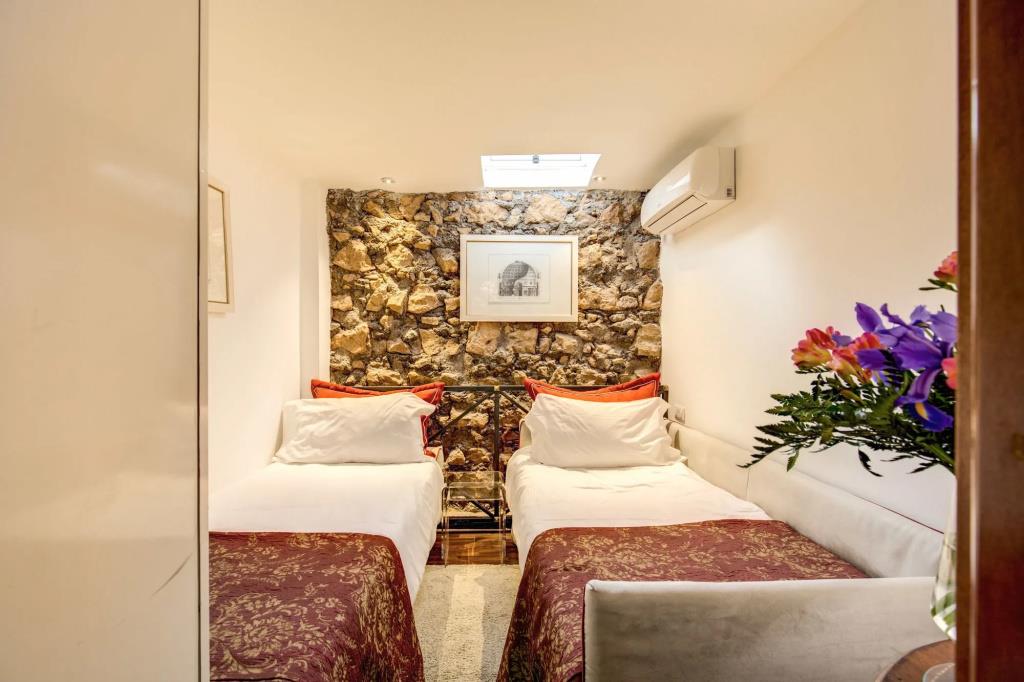 Pantheonview - Luxury Suites 0*