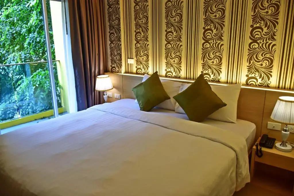 Ocean and Ole Patong Hotel 3*