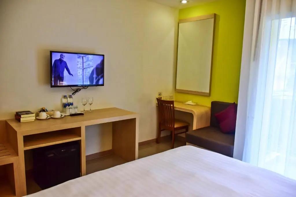 Ocean and Ole Patong Hotel 3*