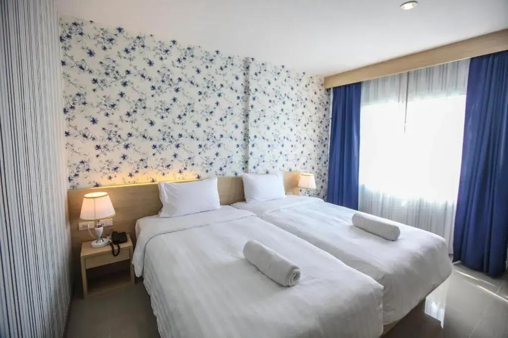 Ocean and Ole Patong Hotel 3*