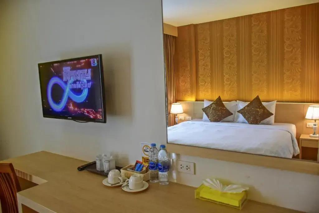Ocean and Ole Patong Hotel 3*