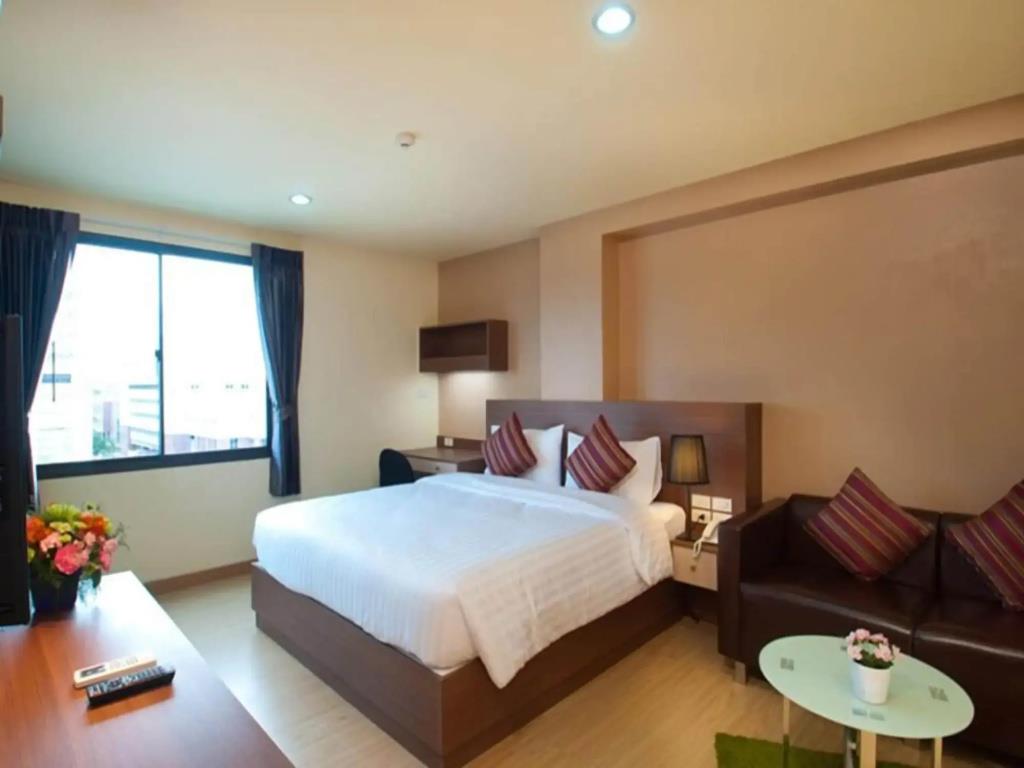 VC Residence 0*
