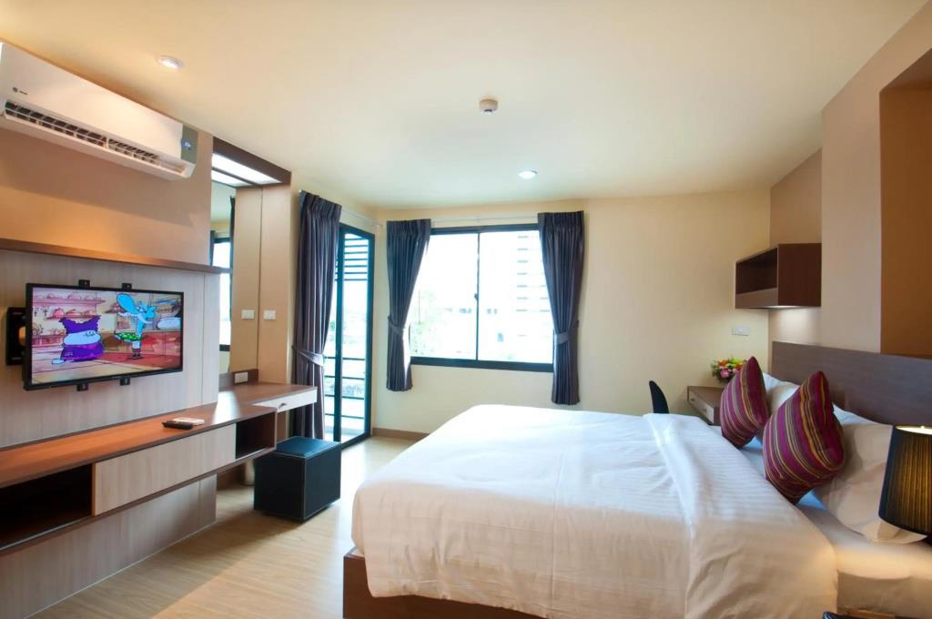 VC Residence 0*