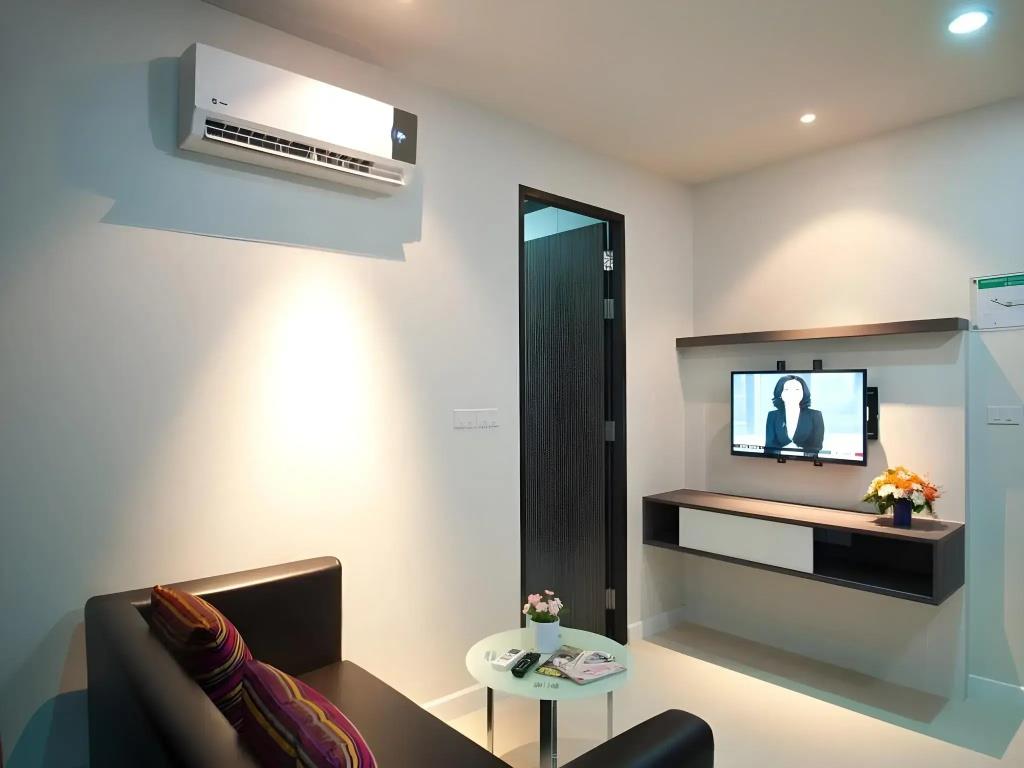 VC Residence 0*