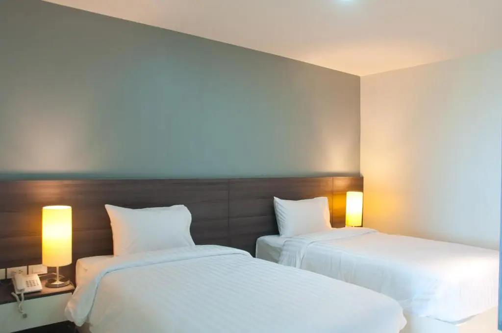 VC Residence 0*