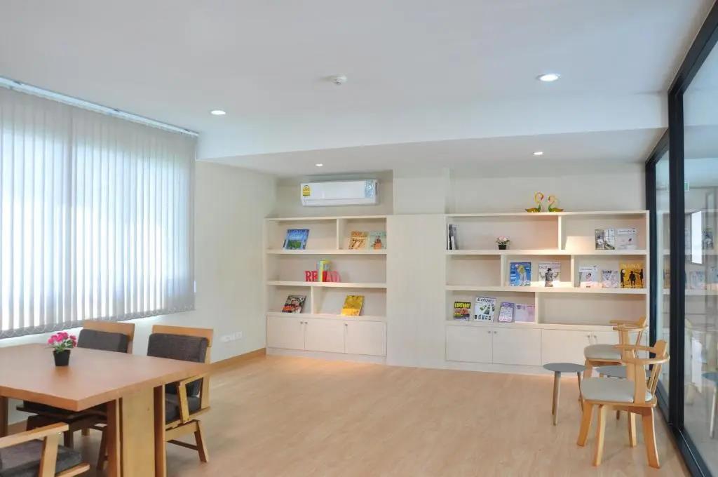 VC Residence 0*