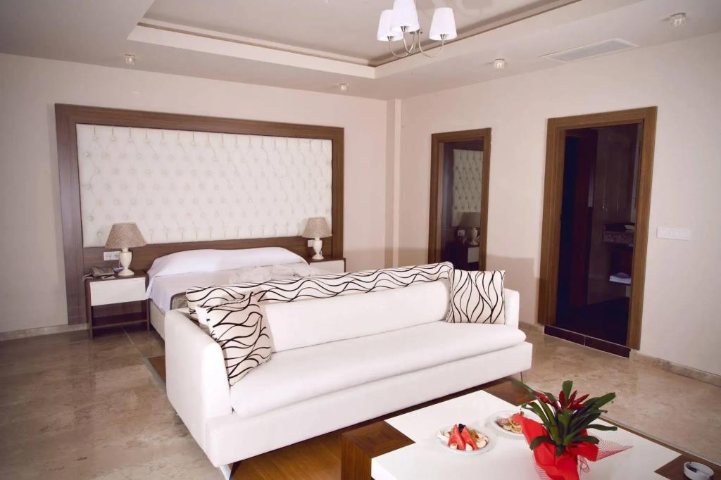 Esila Hotel 0*
