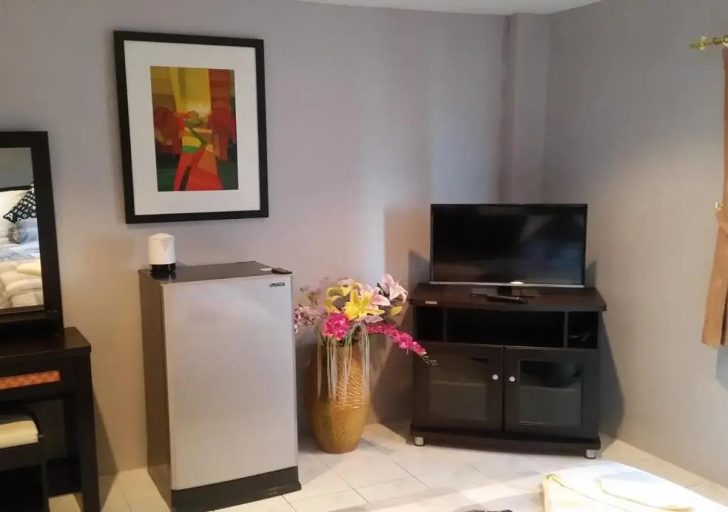 Nemo's Guesthouse and Massage 2*
