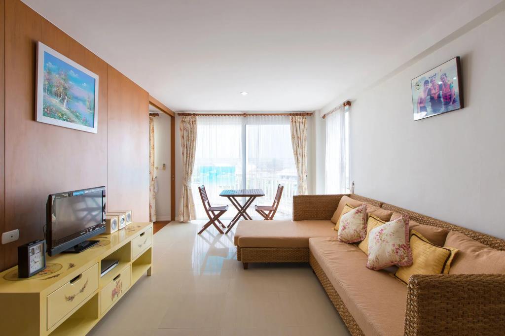 Baan Poolom Beachfront Condominium 0*