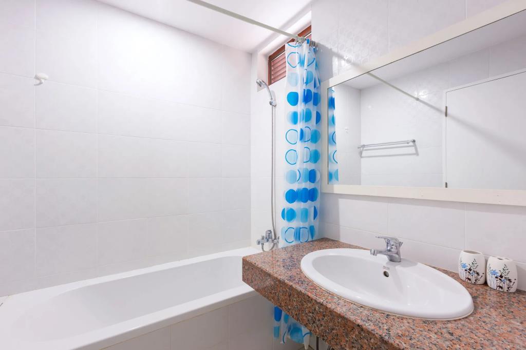 Baan Poolom Beachfront Condominium 0*
