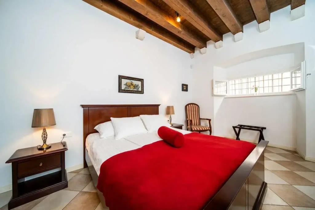 SUNce Palace Apartments with free offsite parking 0*