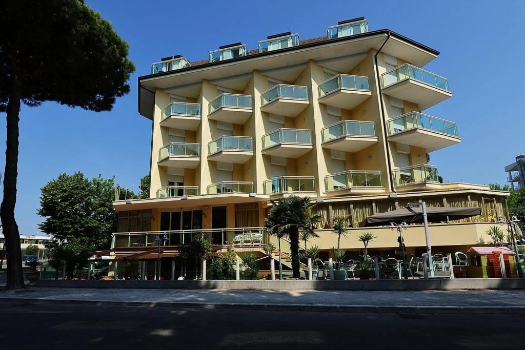 Hotel Bamar 3*