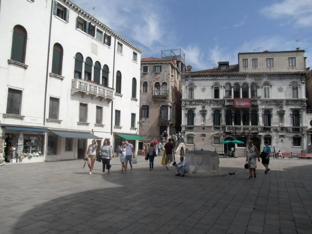 Sweet Venice - rooms & apartments 0*