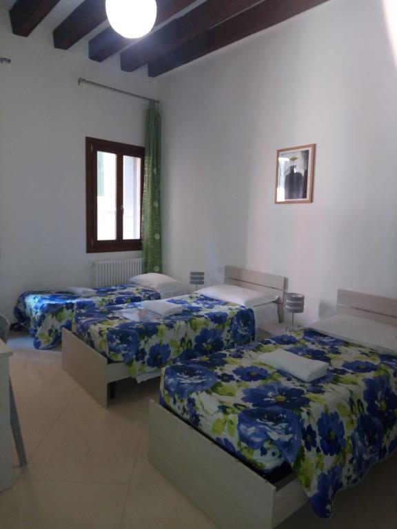 Sweet Venice - rooms & apartments 0*