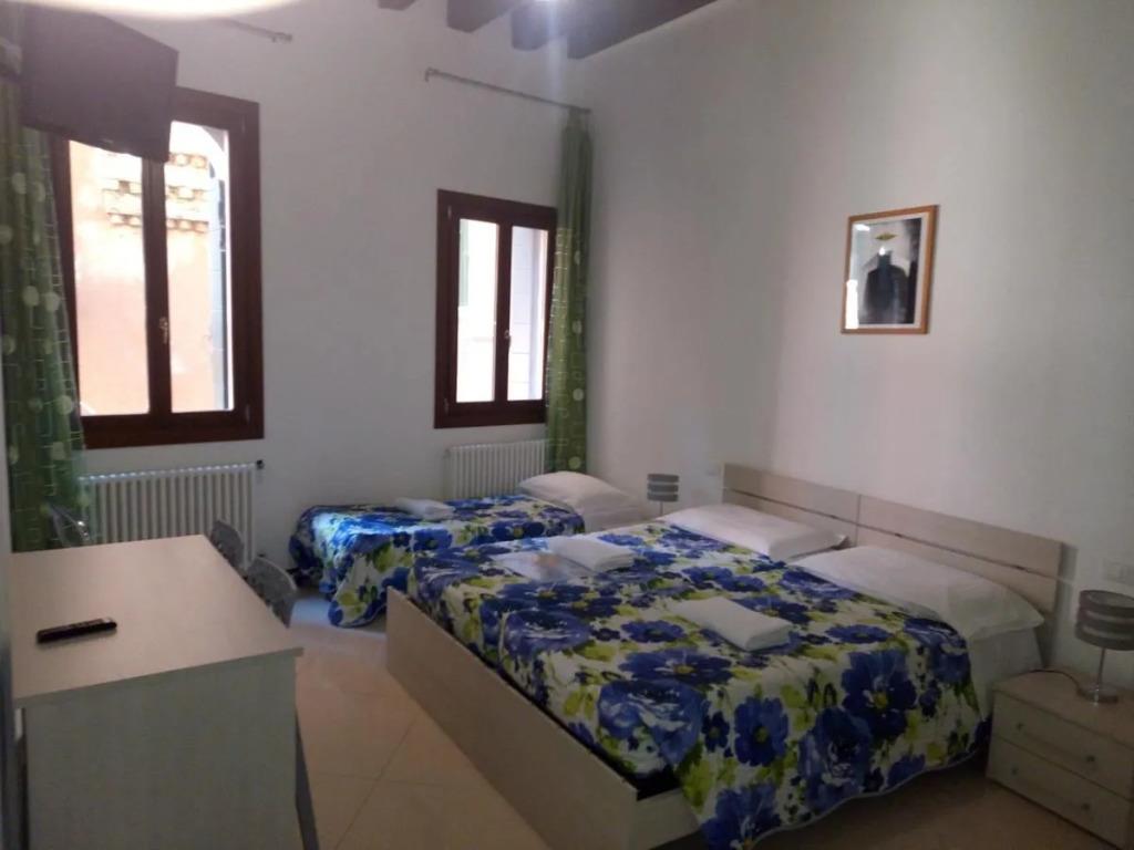 Sweet Venice - rooms & apartments 0*
