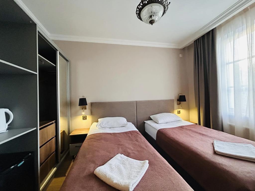 Vizavi Hotel 3*