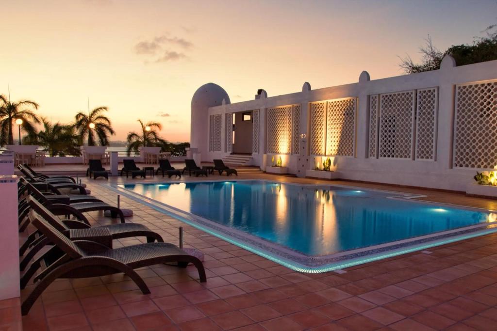 Slipway Hotel 4*