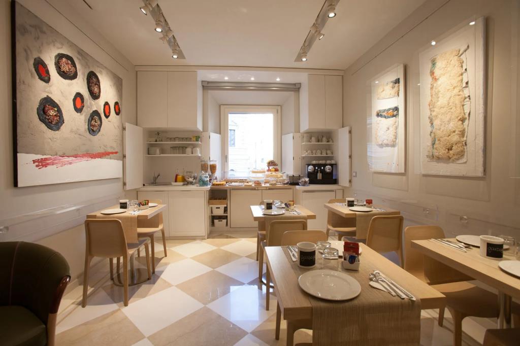 Navona Rooms 0*