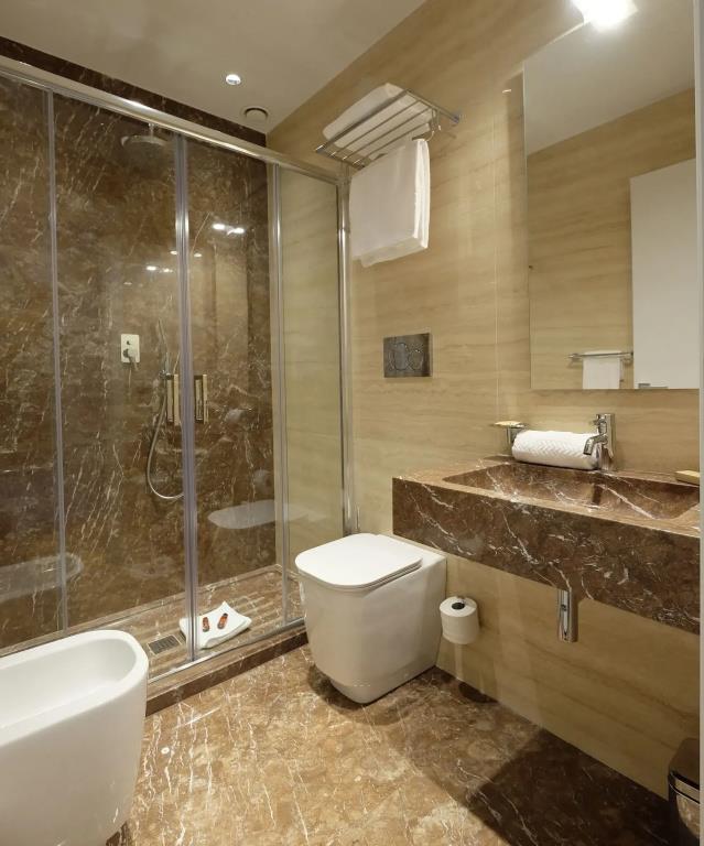 Navona Rooms 0*