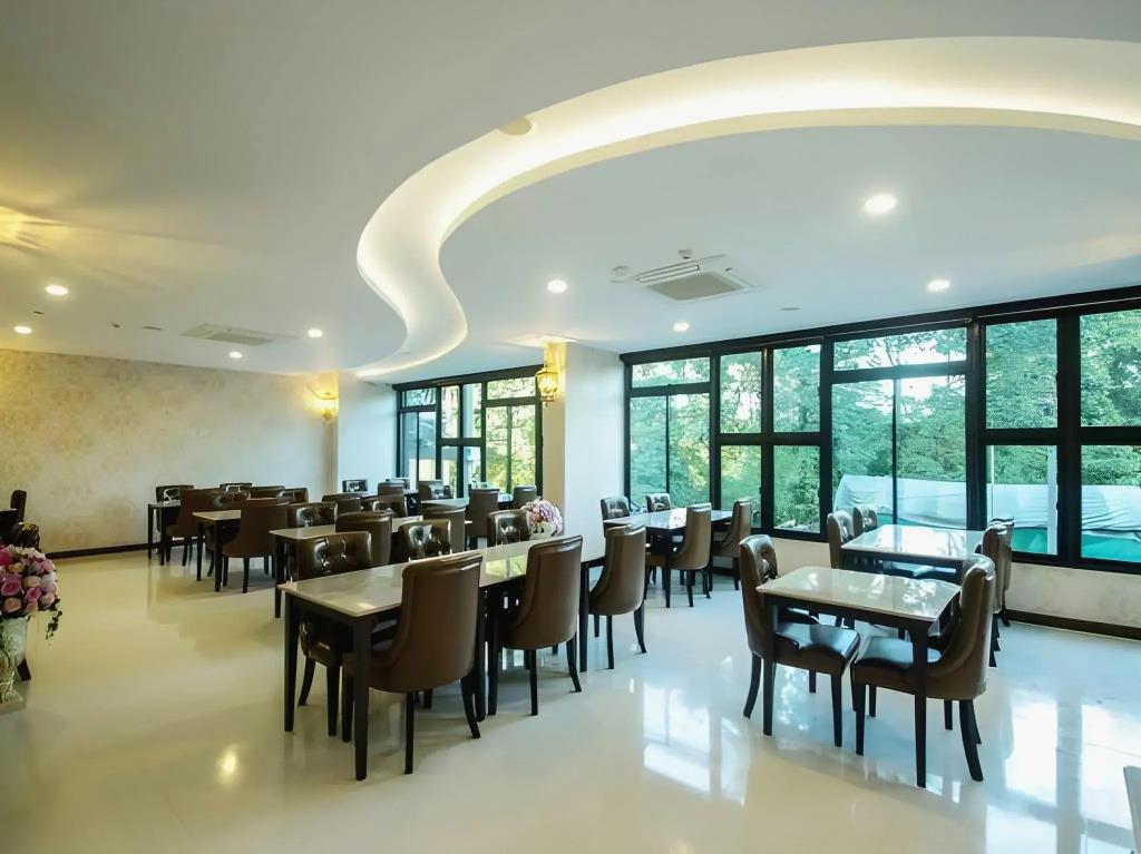 The Y Boutique Hotel 3*