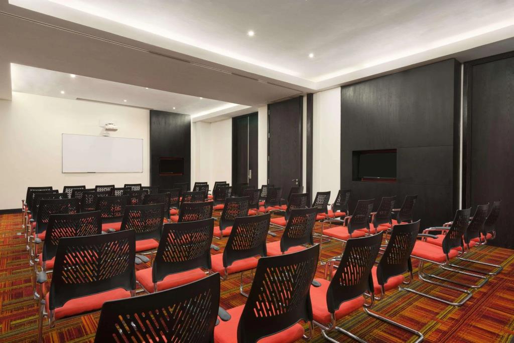 Onomo Hotel Dar es Salaam 4*