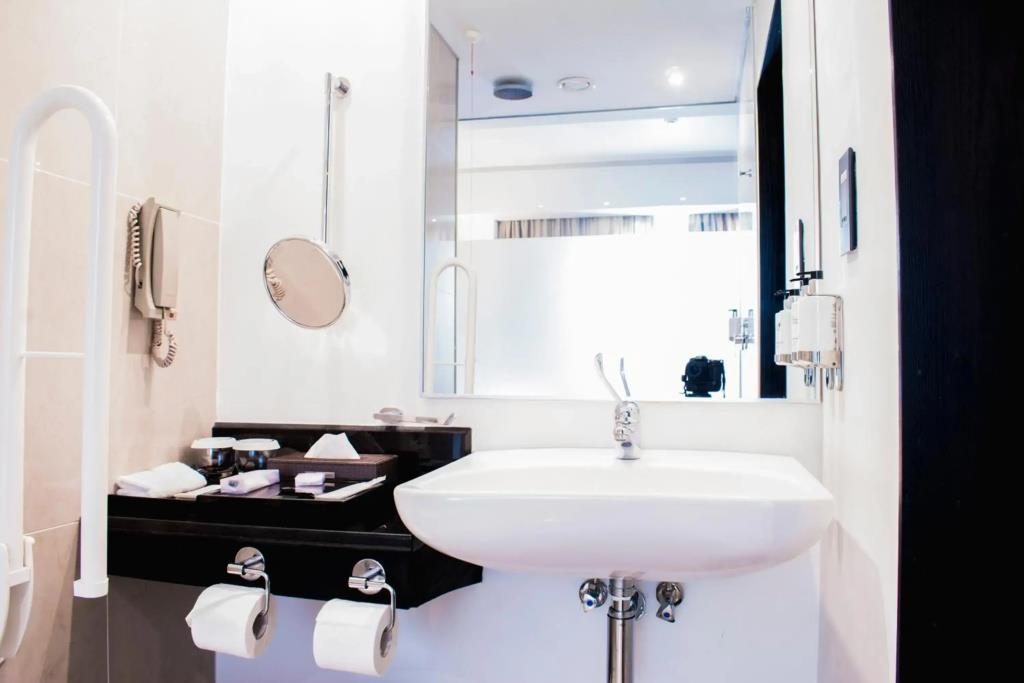 Onomo Hotel Dar es Salaam 4*