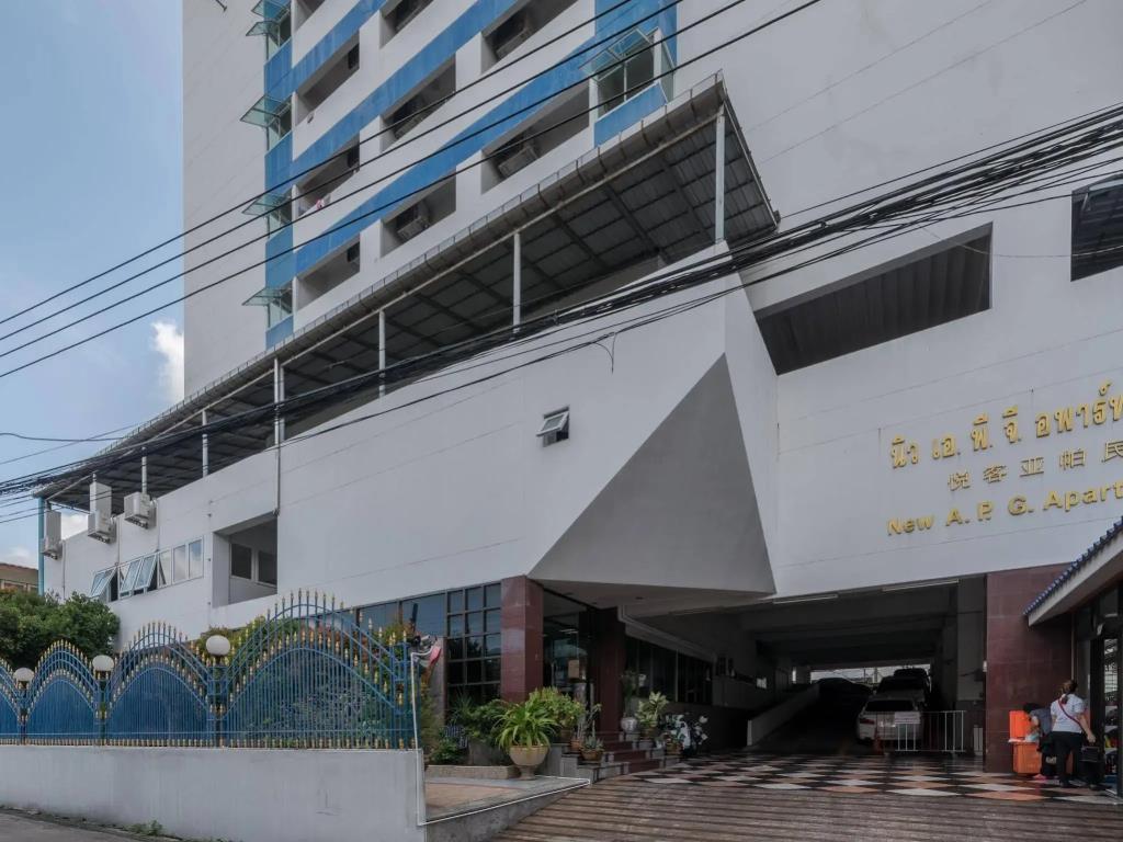 New APG Apartment 0*