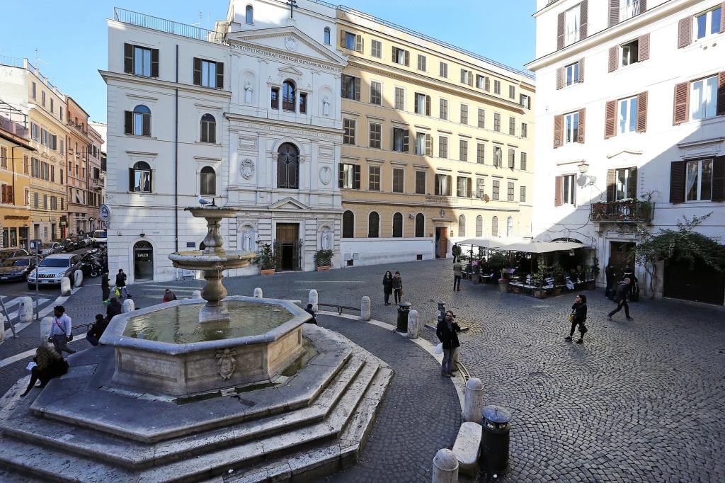Piazzetta de' Monti Suites 0*