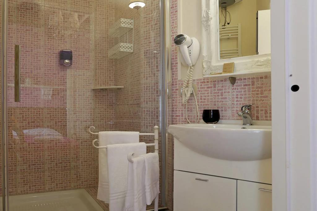 Piazzetta de' Monti Suites 0*