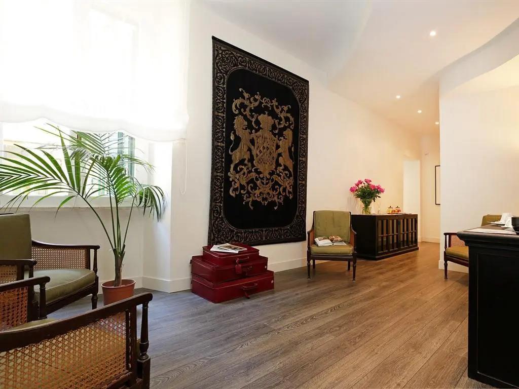 Residenza Cavour 0*