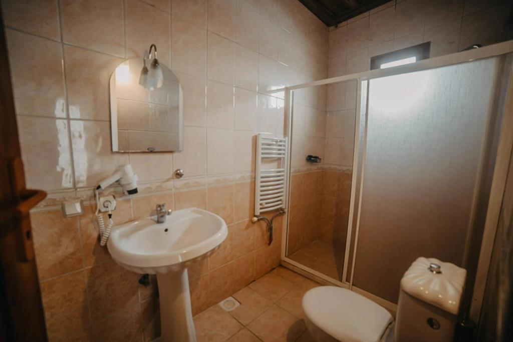 Helios Cave Hotel 0*