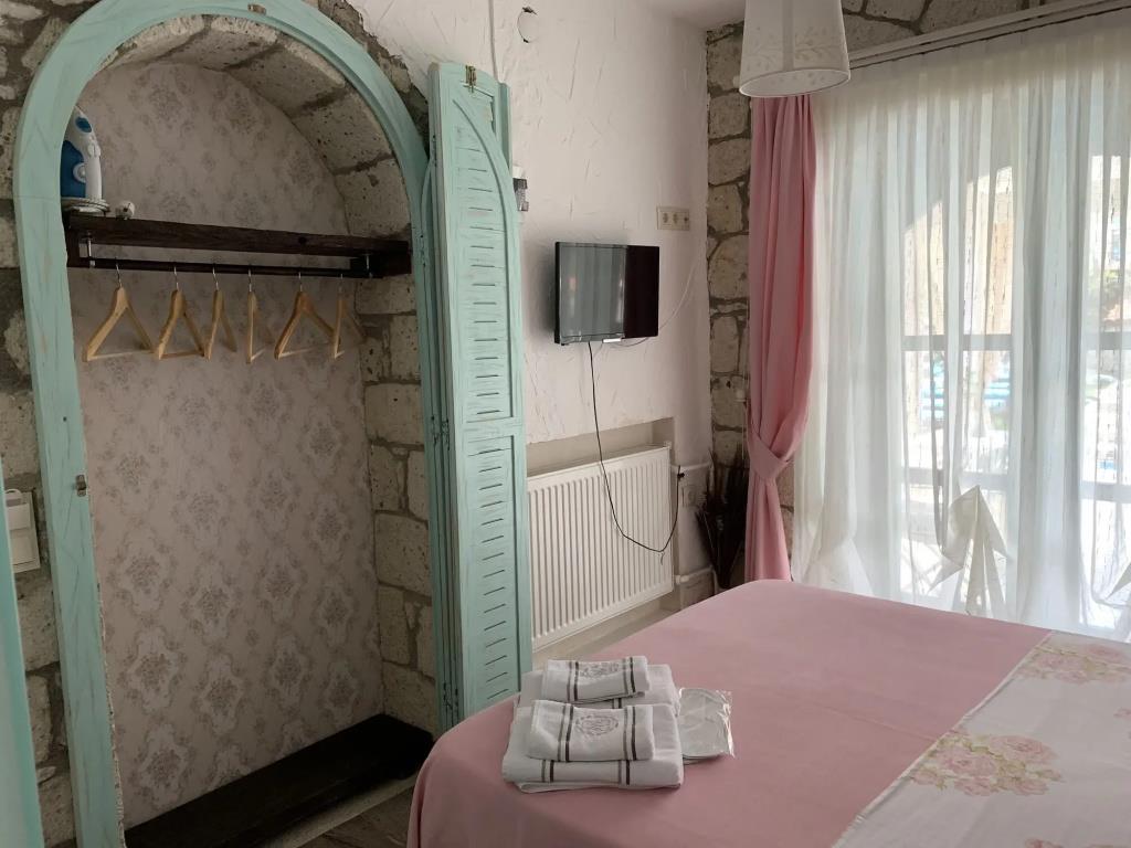 Windmill Alacati 0*
