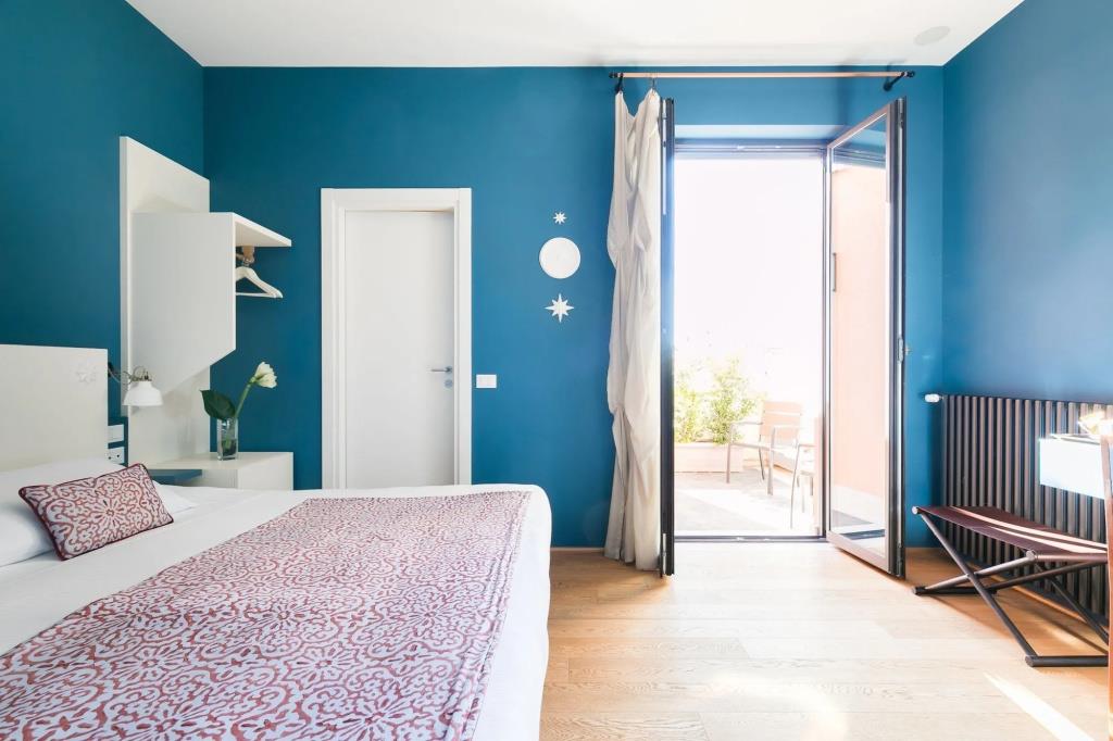 Rarity Suites 0*