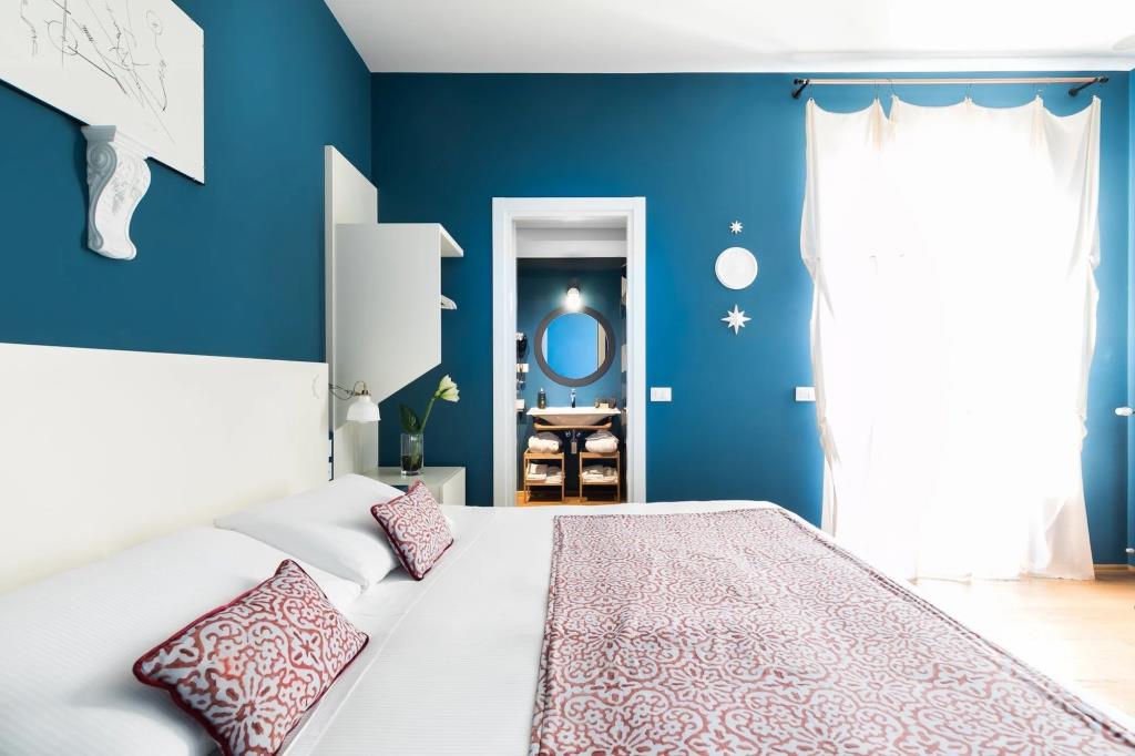 Rarity Suites 0*