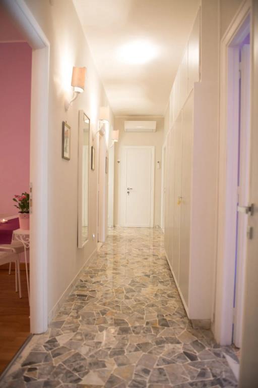 Authentic Sweet Home 0*