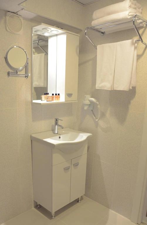 Parion House Hotel 0*